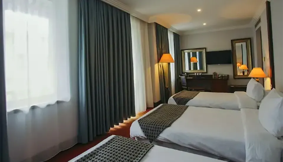 هتل اینتوریست پالاس باتومی